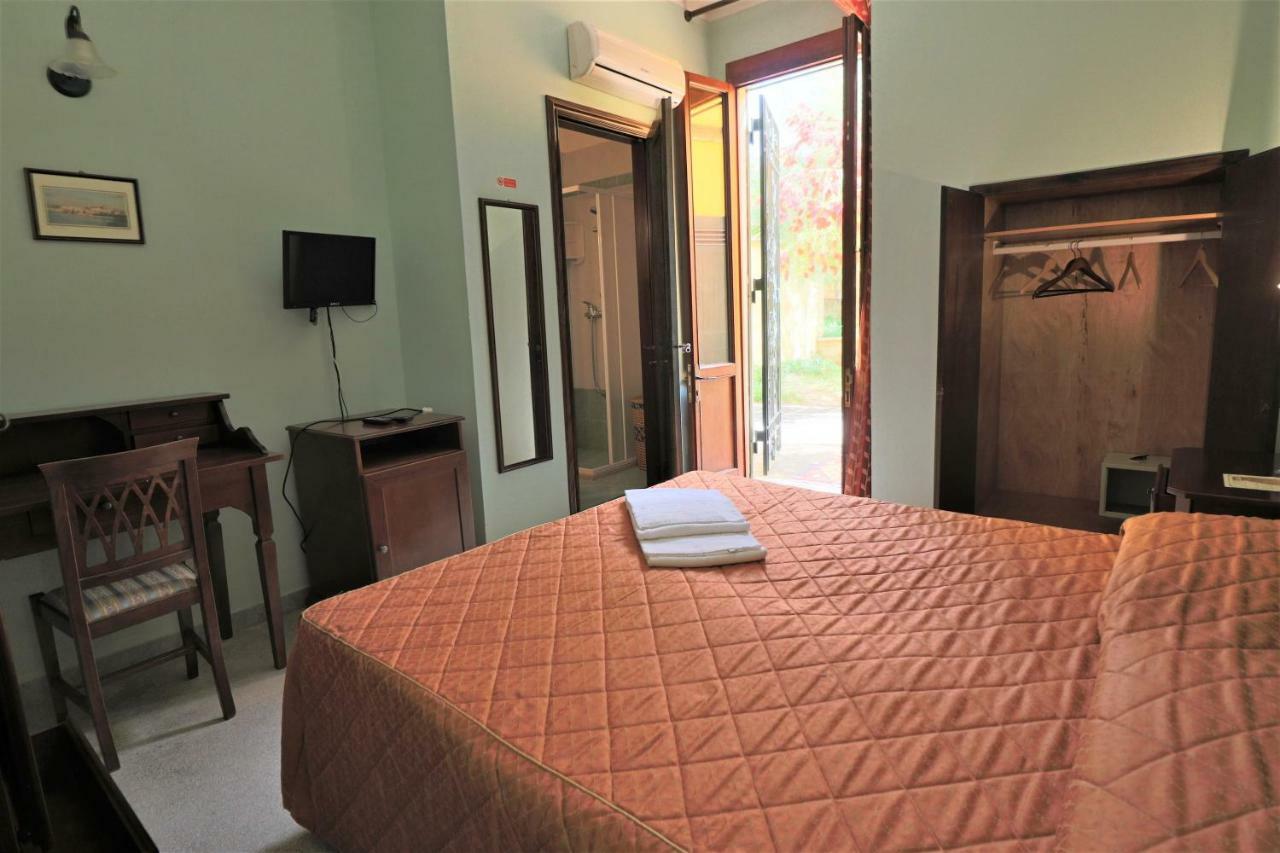Hotel Dimora Relais Excelsa Gallipoli Exterior foto